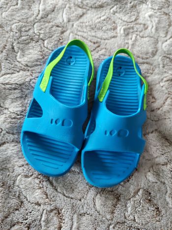 Chaussures Sandales Piscine Enfant SLAP 100 BASIC Bleu Vert