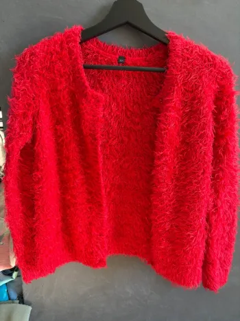 Gilet rouge 12 ans
