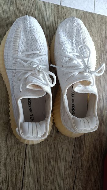 Chaussure adidas yezzy nike