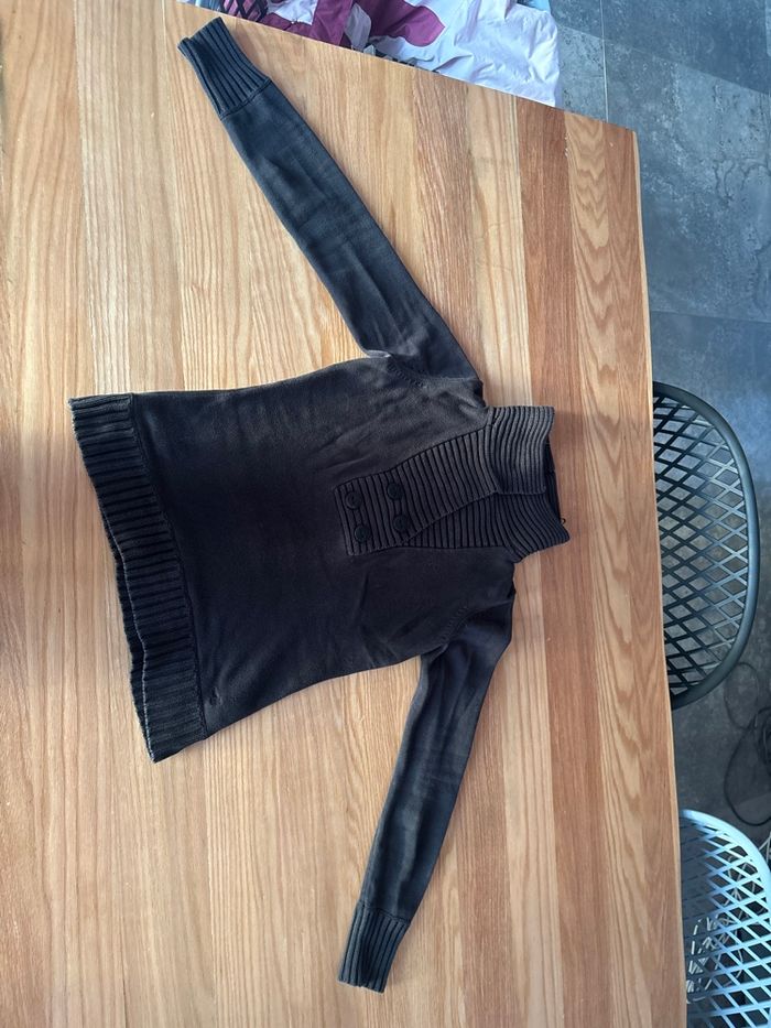 Pull avec boutons - photo numéro 3