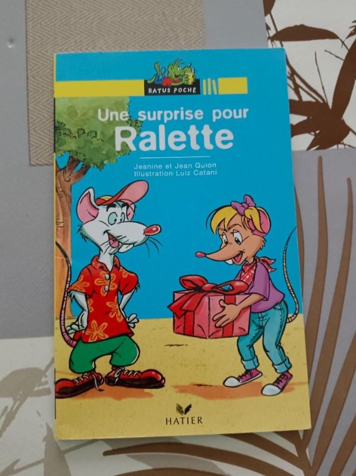 Livre une surprise pour ralette
