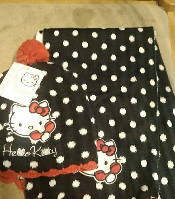 Bonnet + écharpe Hello Kitty