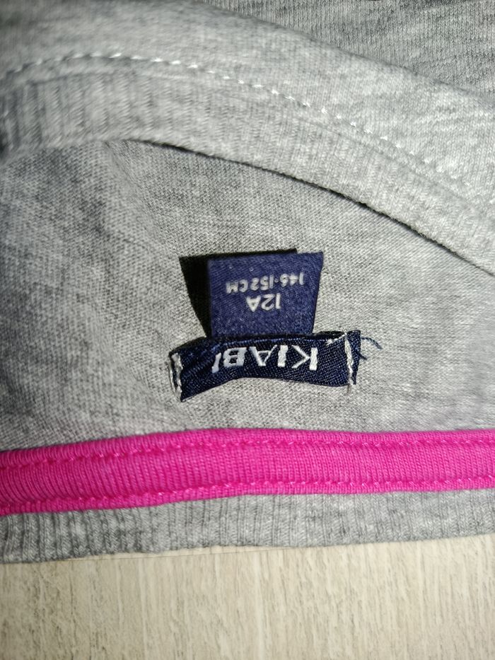 Tee-shirt manches longues marque Kiabi taille 12 ans - photo numéro 3