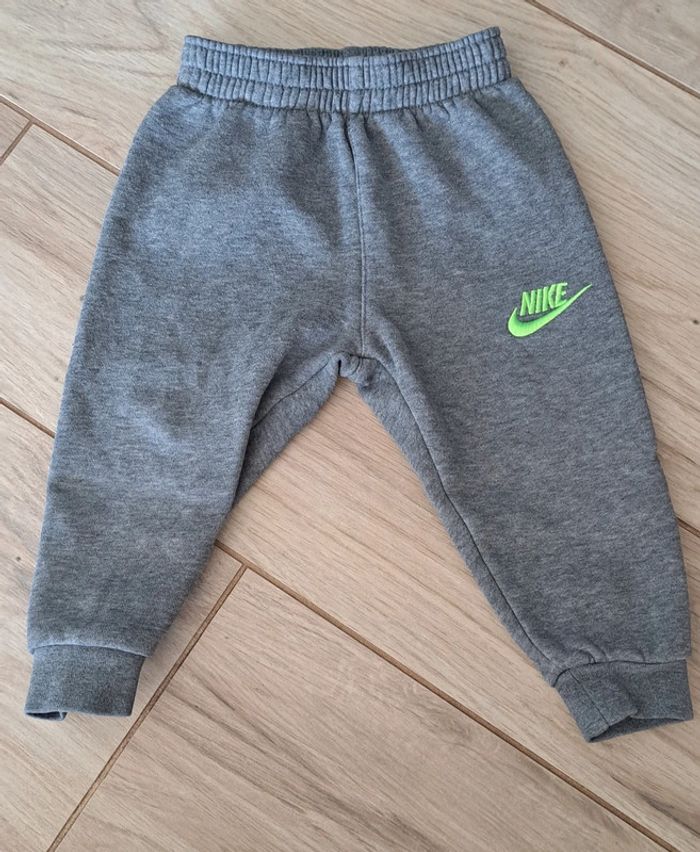 Ensemble Nike 12 mois - photo numéro 5