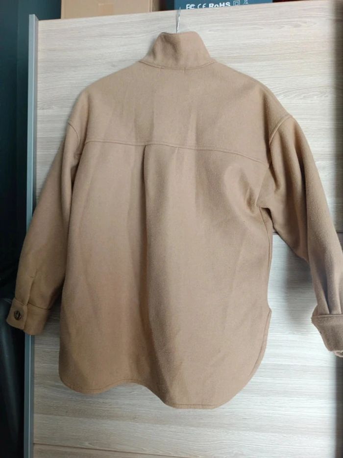 Vestes chemise beige Pull & Bear - photo numéro 4
