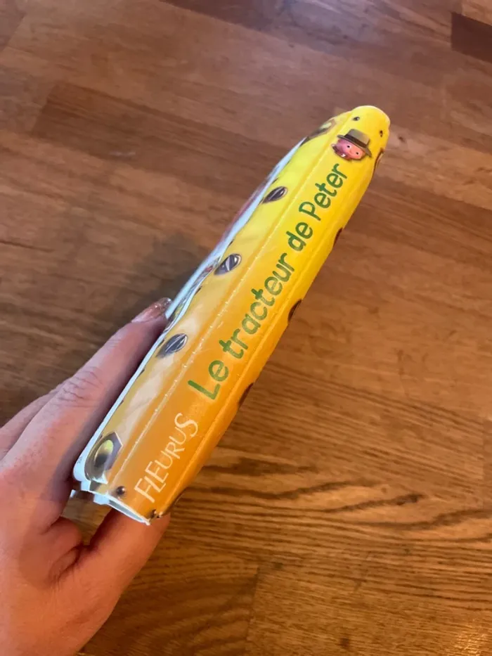 Livre pour le bain P’tit garçon Le tracteur de Peter - photo numéro 2