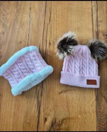 Ensemble, bonnet et tour de cou