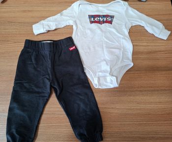 Ensemble levis 12 mois