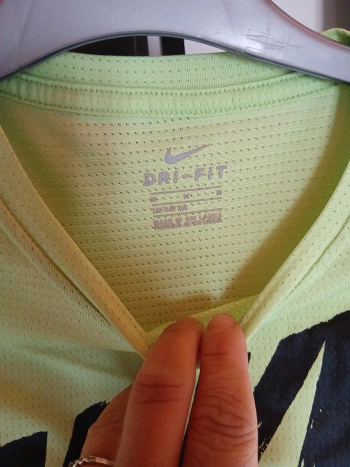T-shirt nike 10 ans - photo numéro 3