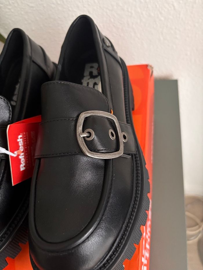 Mocassins Refresh Noirs à Boucle (Plateformes) - État Neuf - Pointure 37 - photo numéro 8