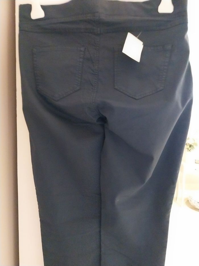 Pantalon neuf femme jolie ronde - photo numéro 2