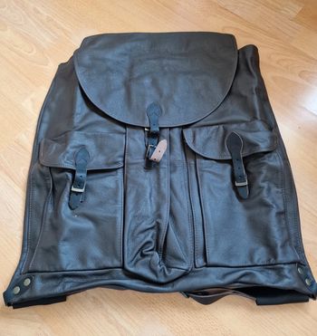 Sac à dos en cuir marron neuf 199.95 €