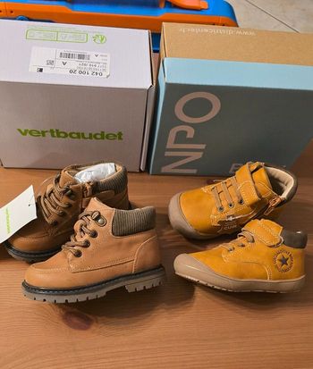 NEUVES !NON PORTÉES 🏷🏷deux paires de  bottines pointure 21 et 22 garçon 👌🥰💙