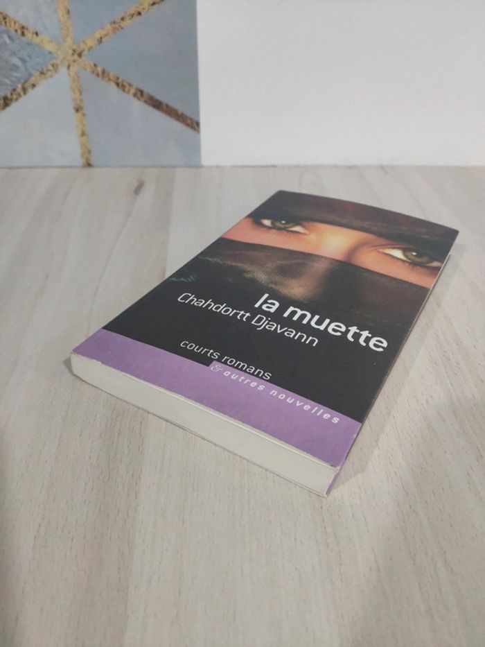 Livre poche La muette Djavann courts romans et autres nouvelles - photo numéro 2
