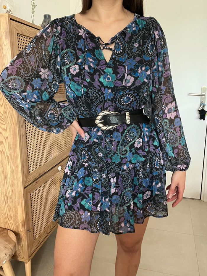 Robe fleurie noire et violette/bleue Promod