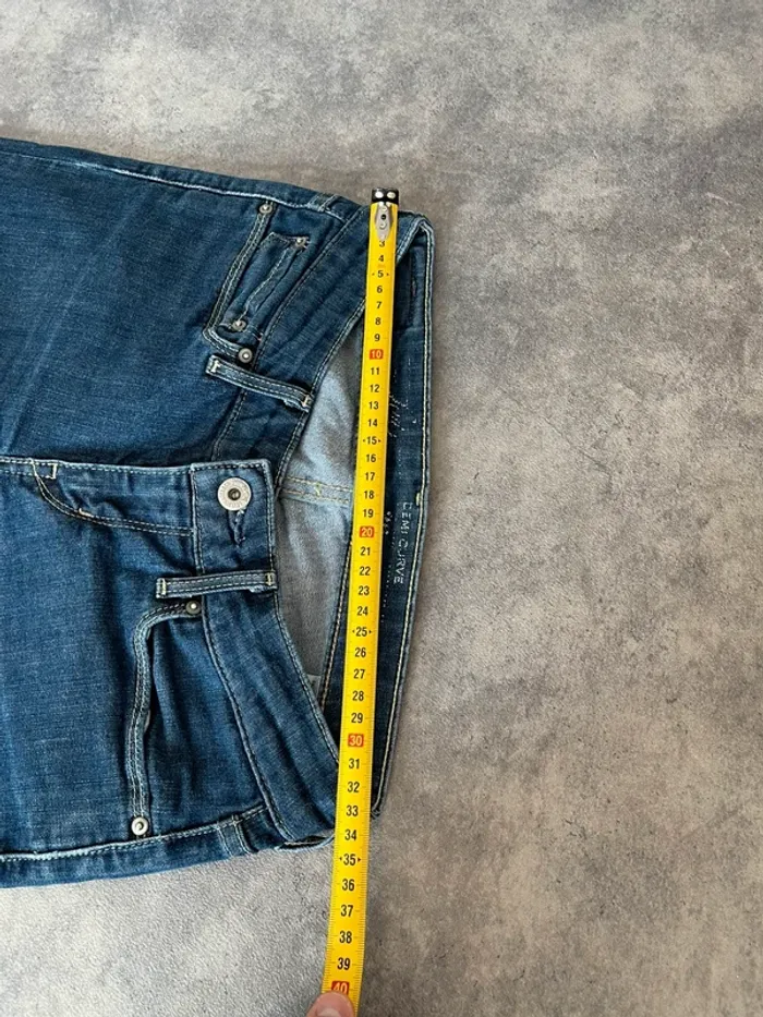 Jean Levi’s Demi Curve W26 L32 - photo numéro 6