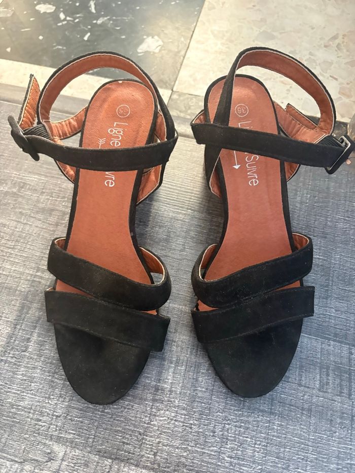 Sandales - photo numéro 2