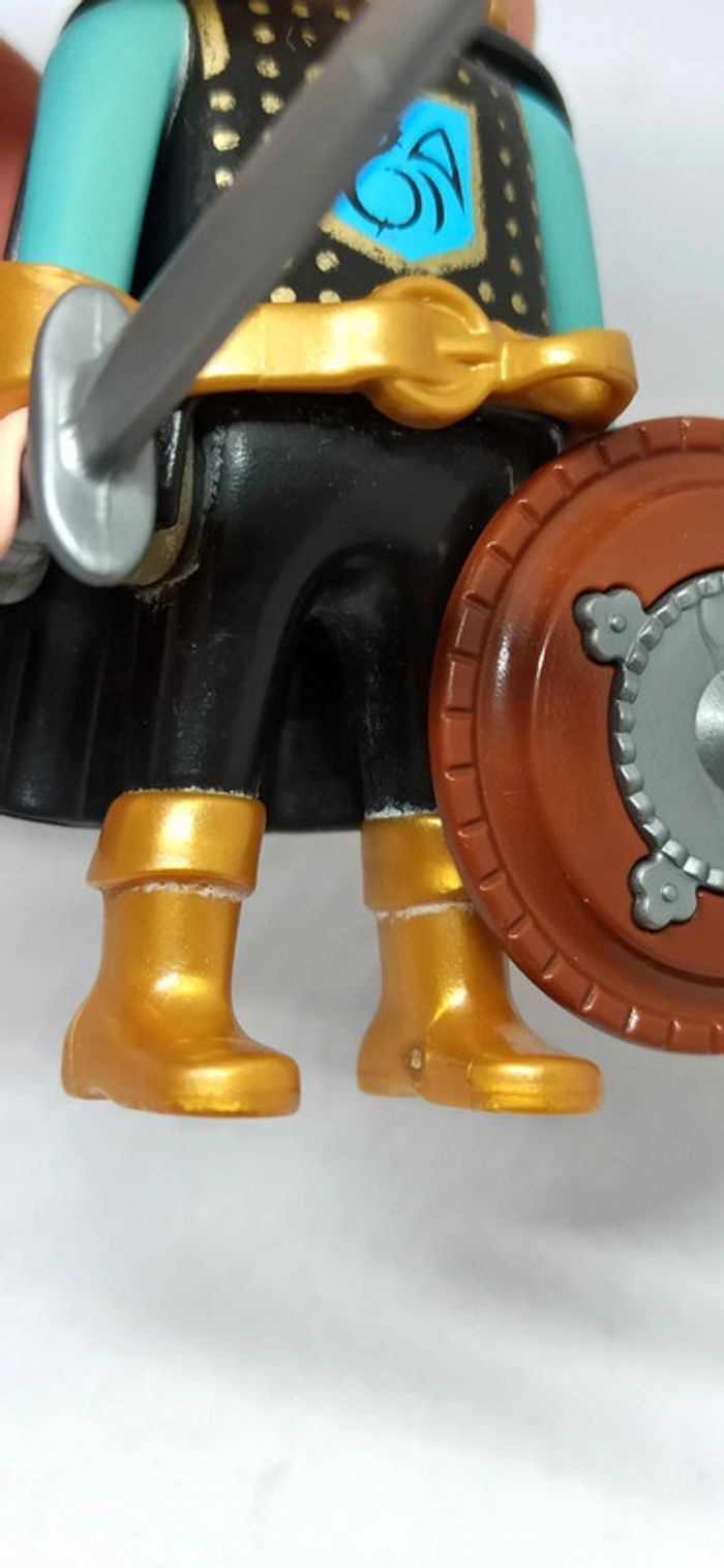 Homme prince médiéval avec haut noir et bleu playmobil - photo numéro 8