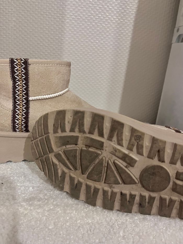 Bottes Beige Fourrure - photo numéro 3