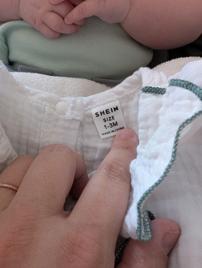 Combinaison bébé fille - photo numéro 3