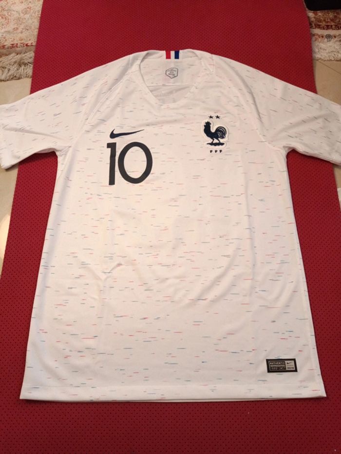 Maillot de foot Mbappe France, Nike Authentique Officiel taille Adulte L - photo numéro 2