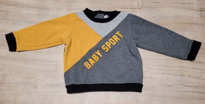 Ensemble de sport 23 mois - photo numéro 2