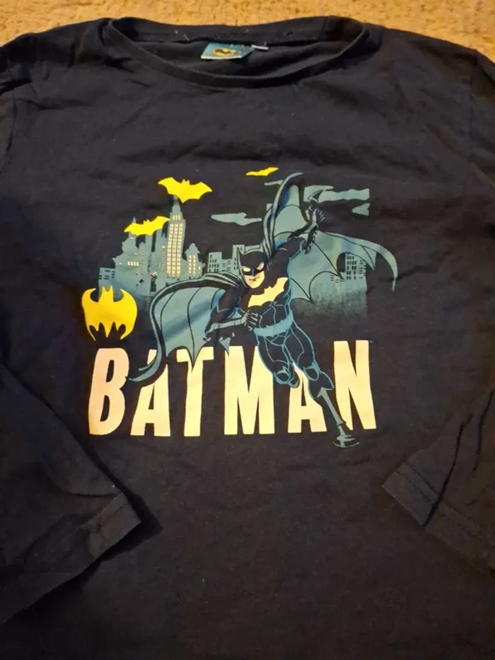Tshirt batman taille 8 ans - photo numéro 2