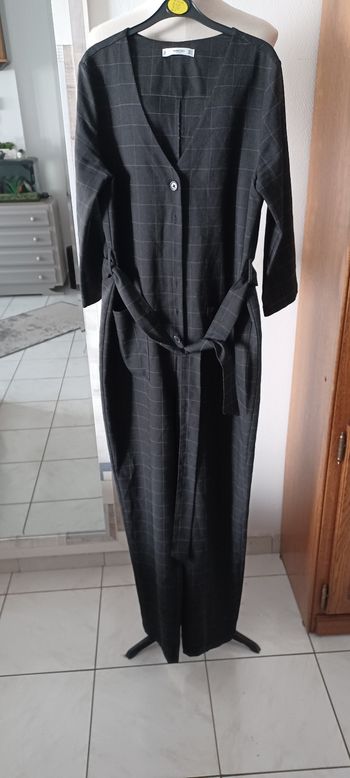 Très jolie combinaison femme T M