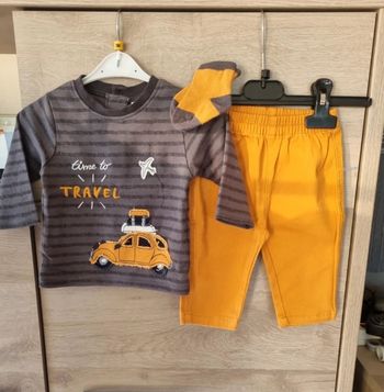 Ensemble bébé tee shirt, pantalon, chaussette garçon 3 mois