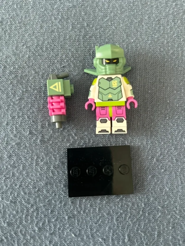 Minifigure Lego Series 24 Robot Warrior col412