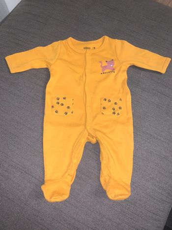 Pyjama 1 mois