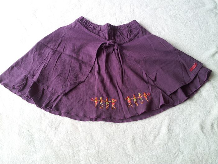 Jupe courte fluide taille élastiquée violette 4 ans TBE