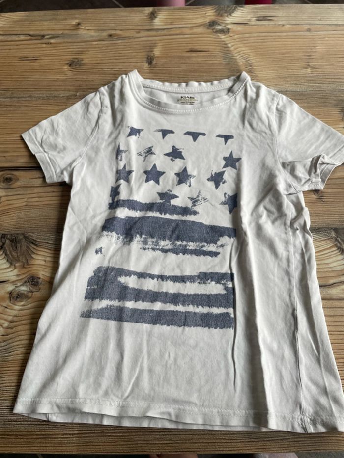 TEE Shirt kiabi 8 ans - photo numéro 3
