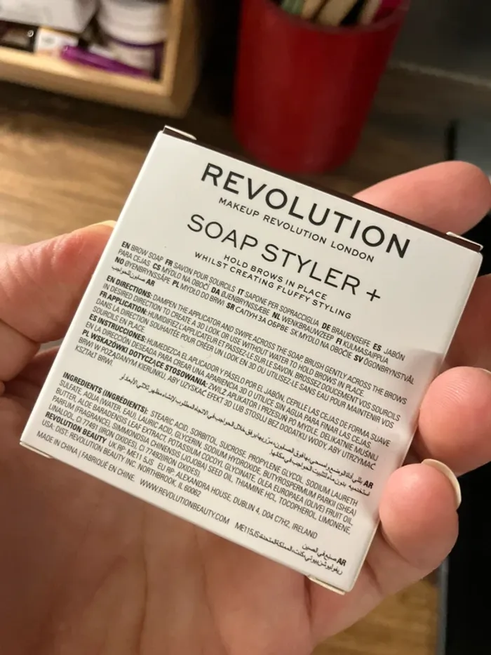 Savon pour sourcils révolution - photo numéro 2