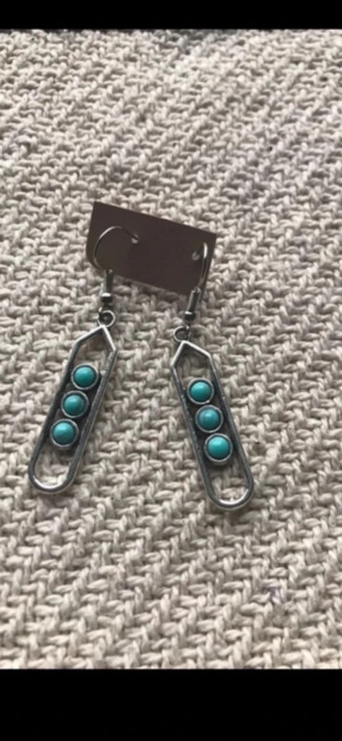 Magnifique paire de boucles d’oreilles avec turquoise - photo numéro 7