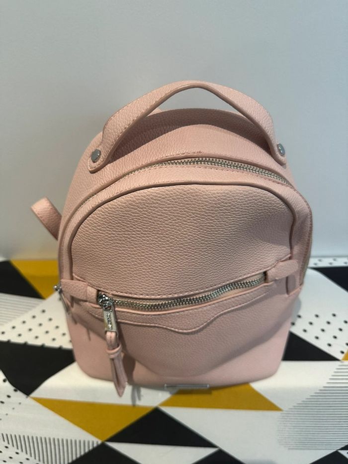 Jolie petit sac à dos rose torrente - photo numéro 2