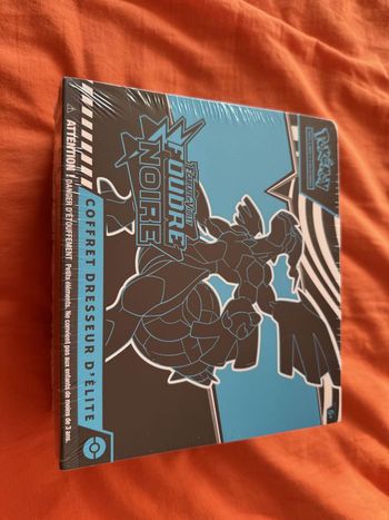 [Neuf/scellé] Pokémon - Coffret Dresseur d'Élite (ETB) EV10.5 Foudre Noire : Zekrom