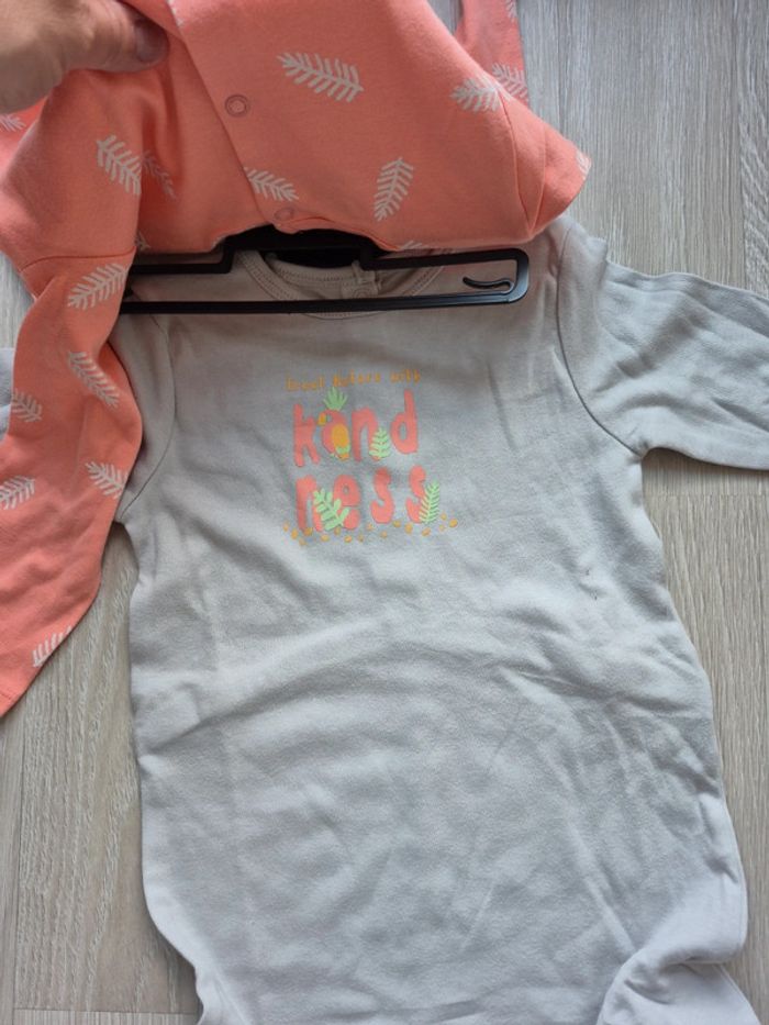 Lot pyjamas 2 ans - photo numéro 3