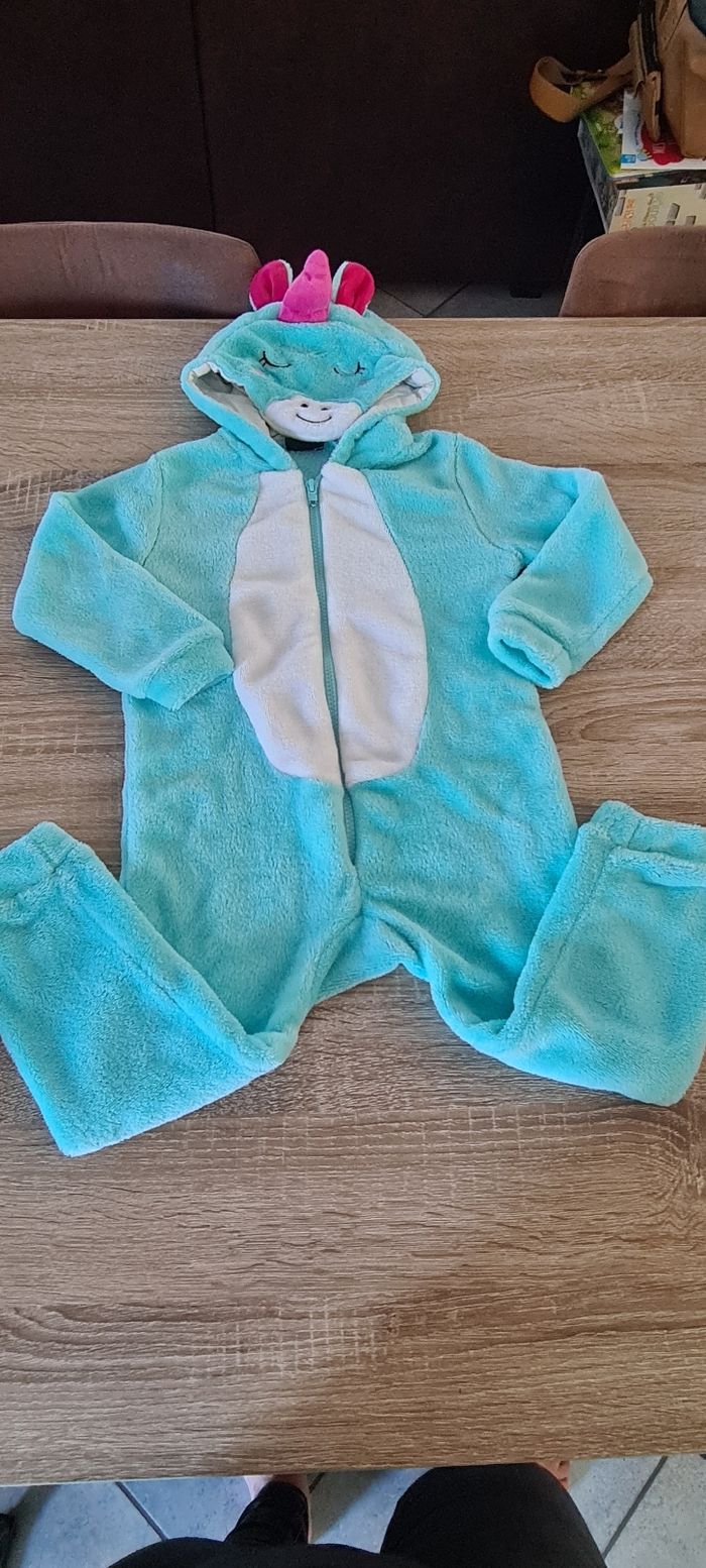 Lot pyjamas + peignoir fille 3 ans - photo numéro 5