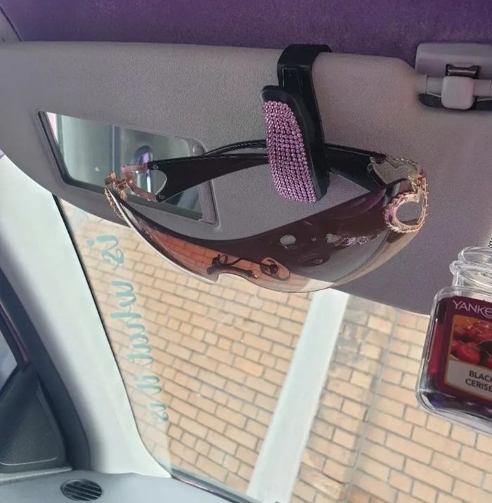 Accroche  lunette pare brise voiture strass rose neuf - photo numéro 5