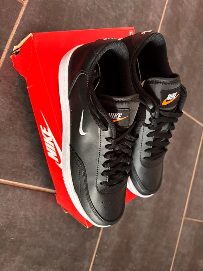 Baskets Nike P.38,5 Neuves unisex - photo numéro 4