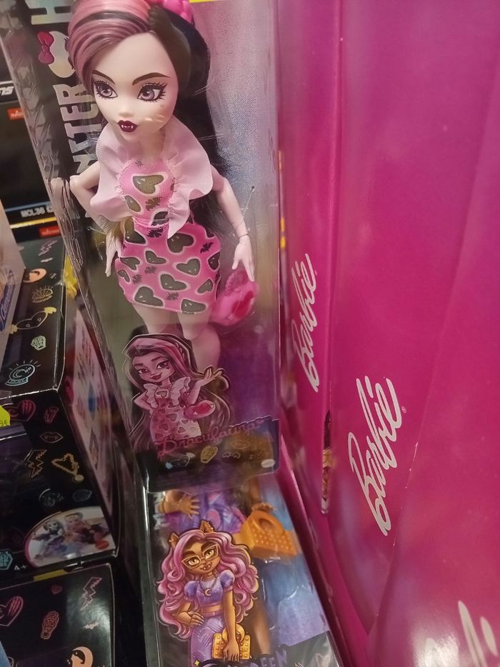 Draculaura monster high neuve