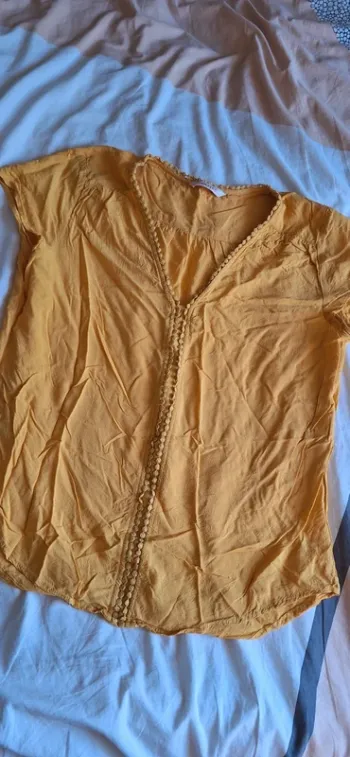 Tee shirt jaune moutarde