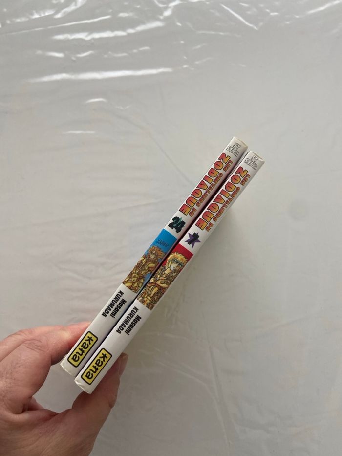 Lot 2 Mangas Les Chevaliers du Zodiaque - photo numéro 3