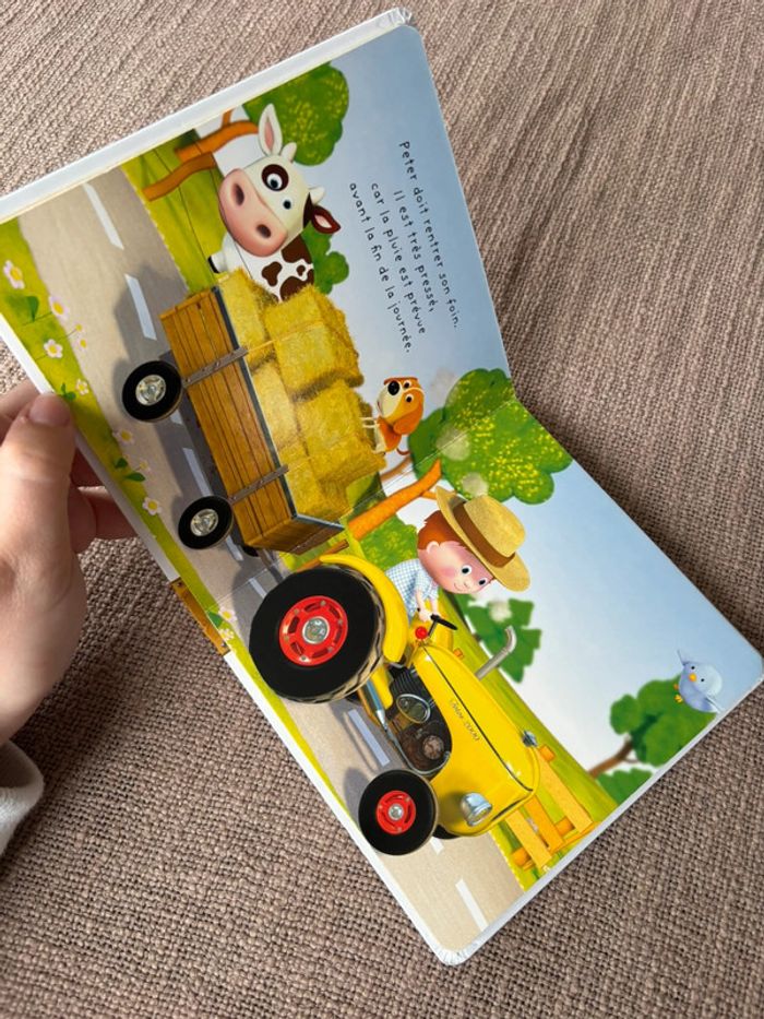 Livre p’tit garçon le tracteur de Peter - photo numéro 2