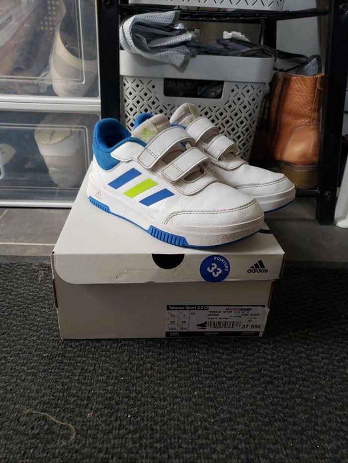 Baskets blanches à scratchs P33 Adidas Tensaur