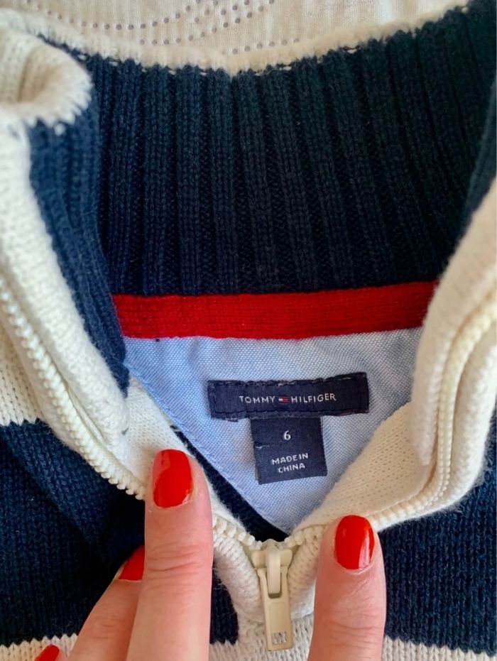 Pull Tommy Hilfiger - 6 ans - photo numéro 3