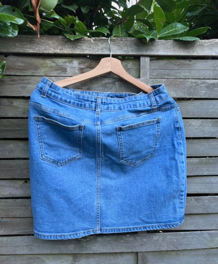 Jupe Kiabi bleu jean – Taille 40 bon état - photo numéro 3