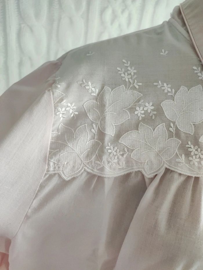 Chemise de nuit rose broderies - photo numéro 9