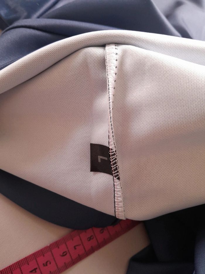 Sweat uni neuf avec zip léger - photo numéro 4